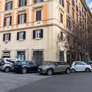 Casa Linnea 3*, Roma İtalya