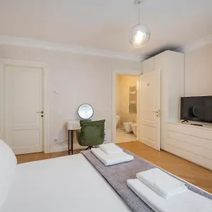 milan-royal-suites-centro-brera.italymilanhotels.net/