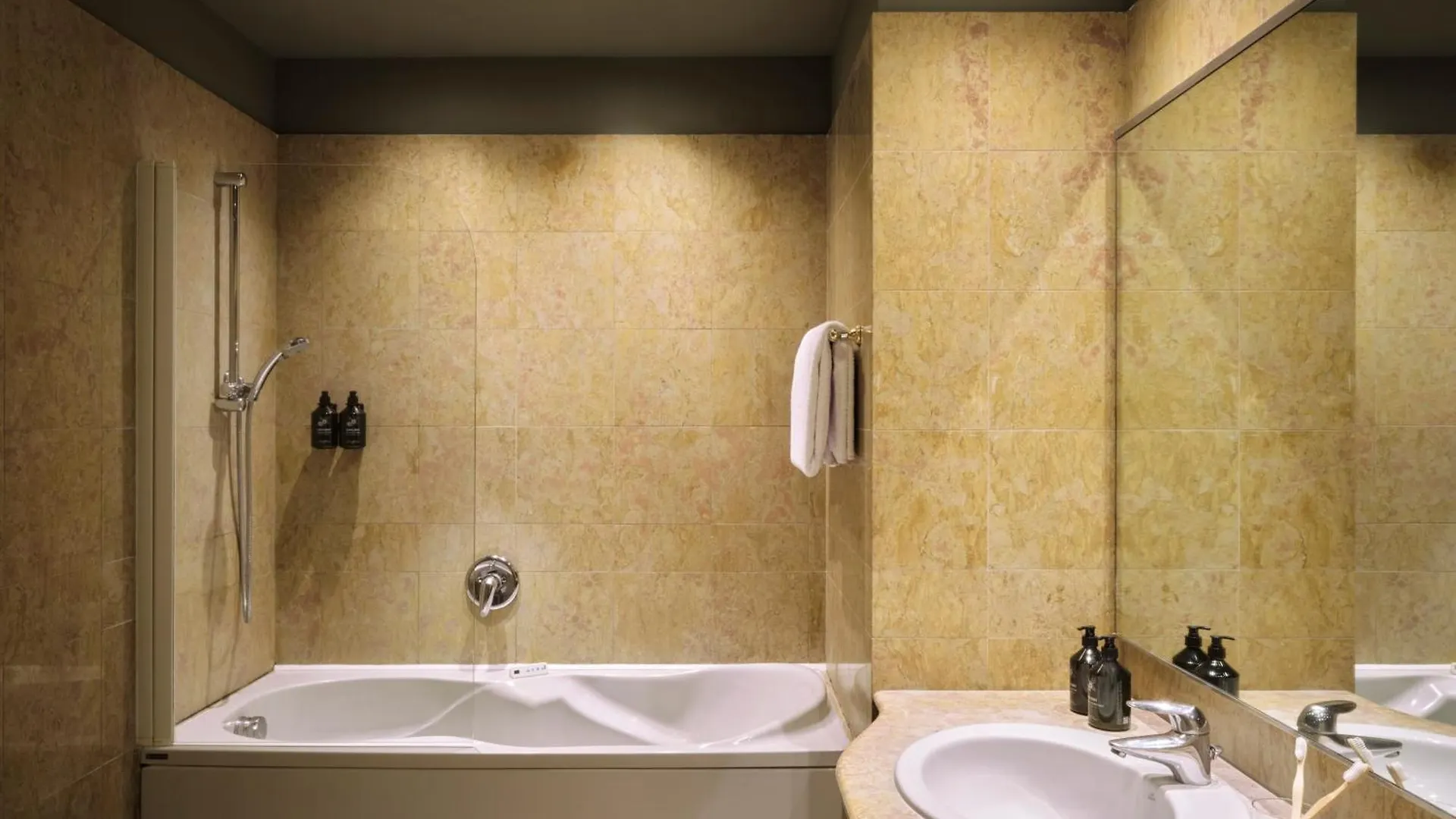 Max Brown Hotel Missori, Part Of Sircle Collection ミラノ 4*,  イタリア